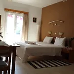 Nina 4*