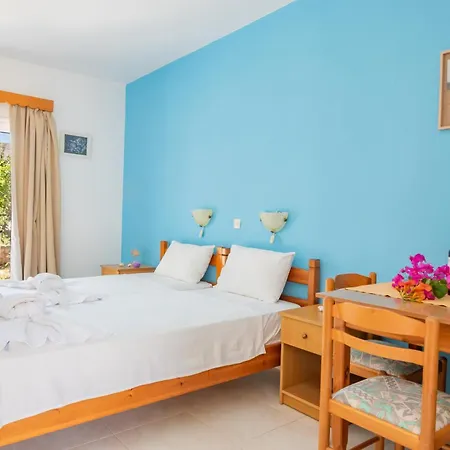 Nina Aparthotel