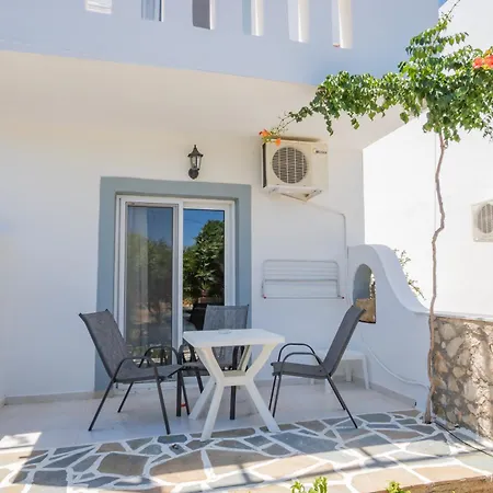 Aparthotel Nina 4*